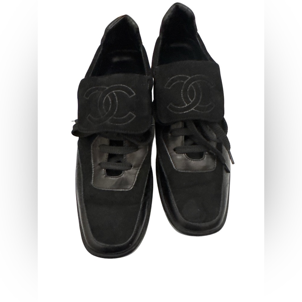 Vintage Chanel Black Leather Suede Shoes
Size EU 38